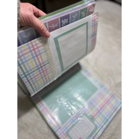 Colorbok Creative Impulse Baby Pre-Designed 12x12 Album With 20 Embellished Page - Picture 6 of 14
